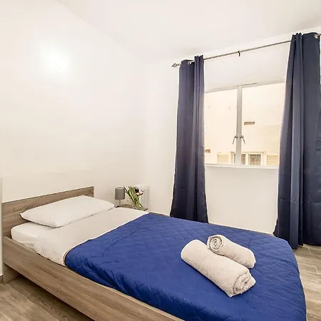 Central * Sliema